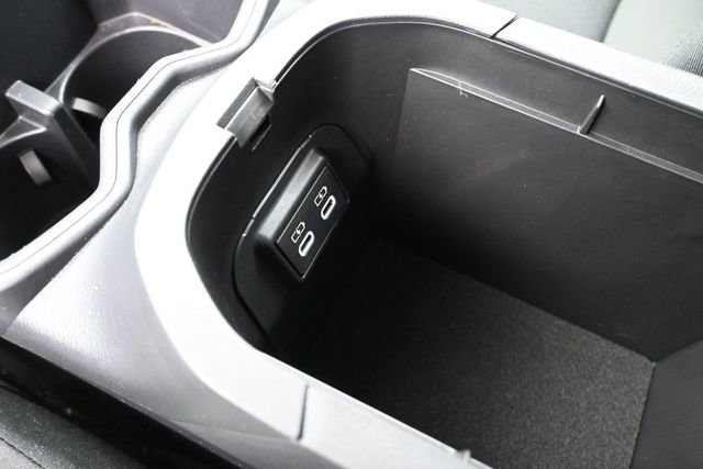 Used 2023 Toyota RAV4 LE AWD/4WD image 24
