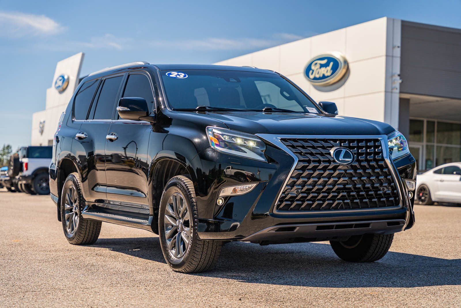 Used 2023 Lexus GX 460 Premium w/ Premium Package image 1