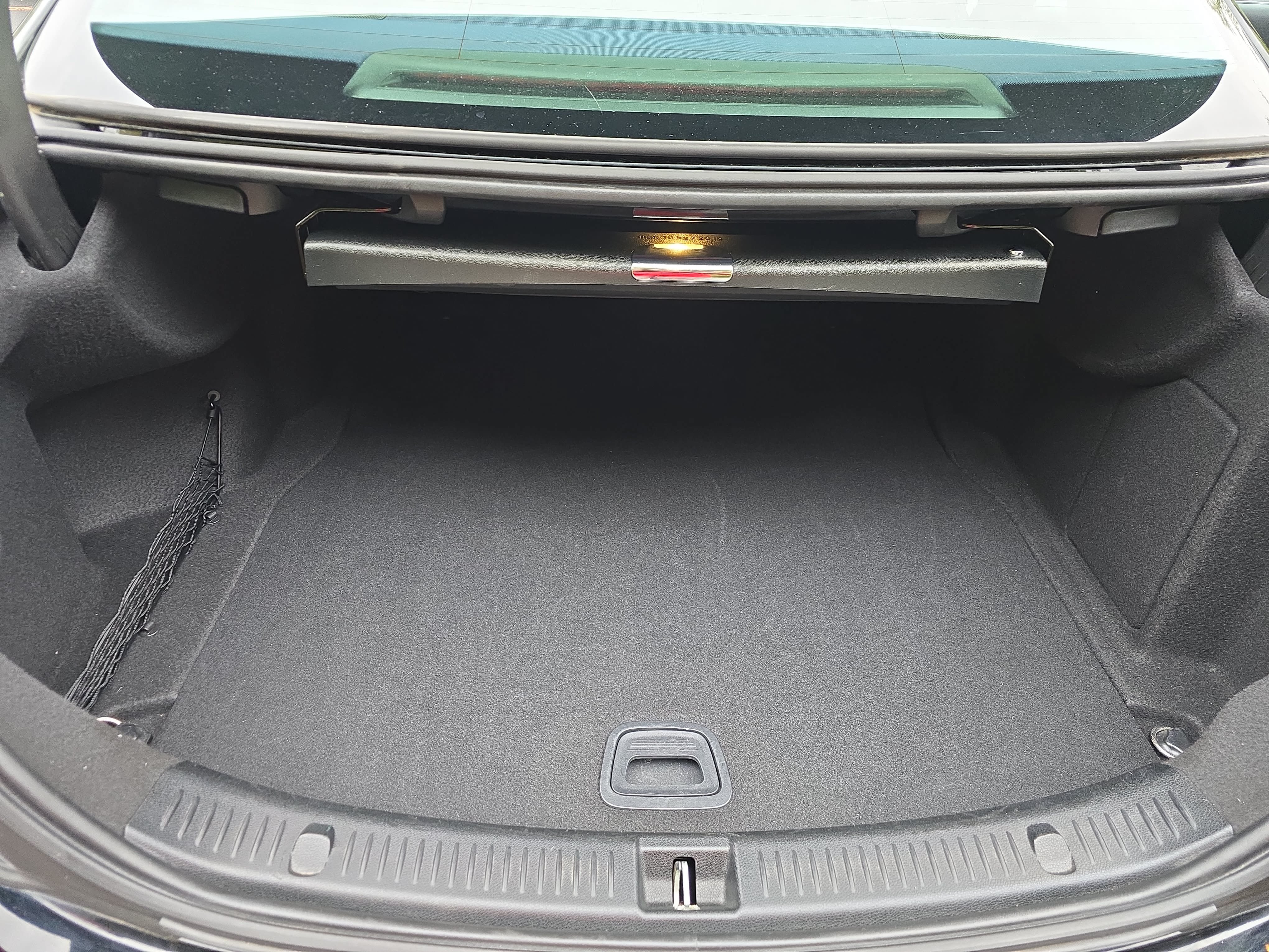 Used 2020 Mercedes-Benz E 350 Sedan image 12