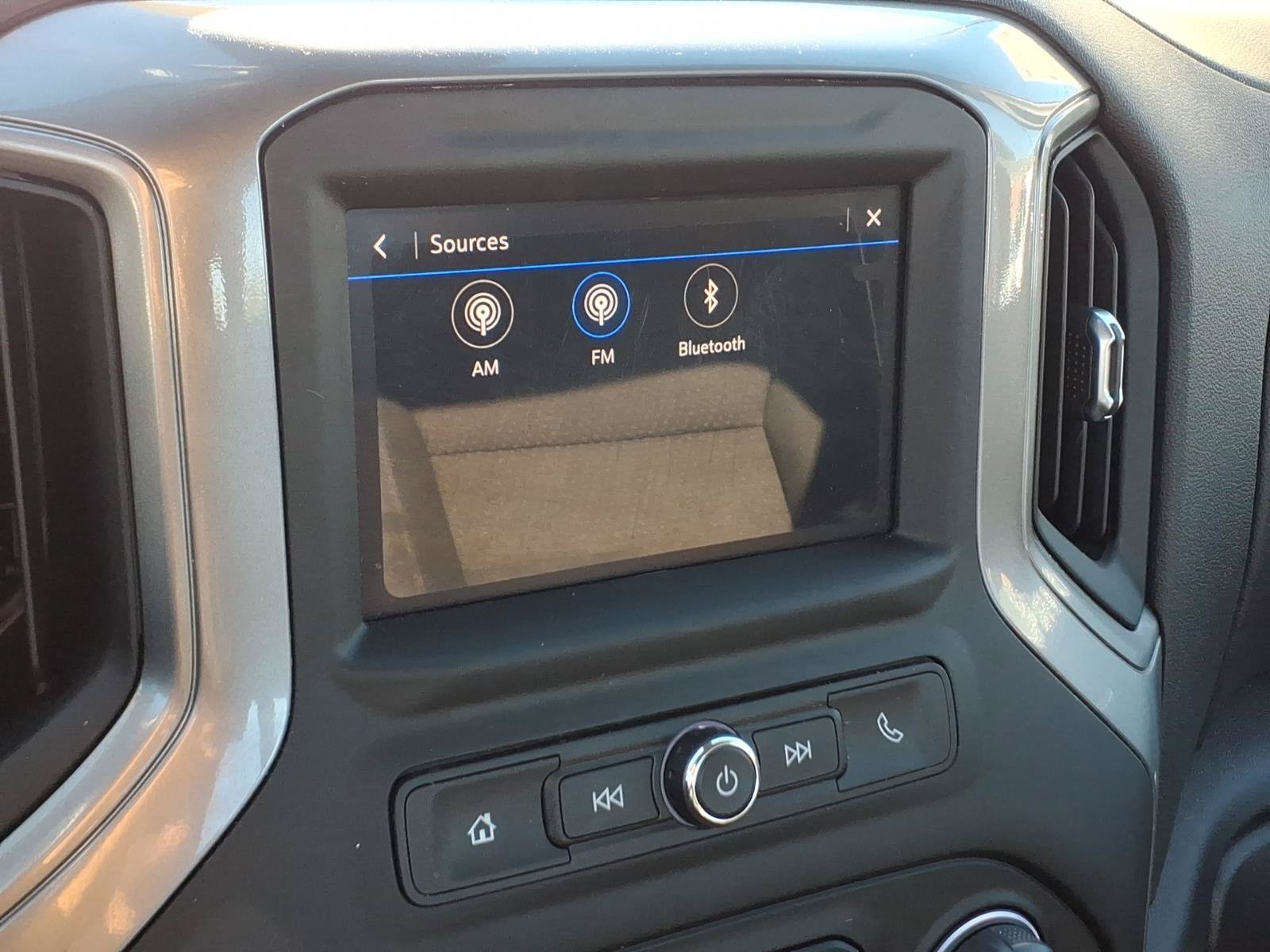 Used 2025 Chevrolet Silverado 1500 W/T RWD image 12