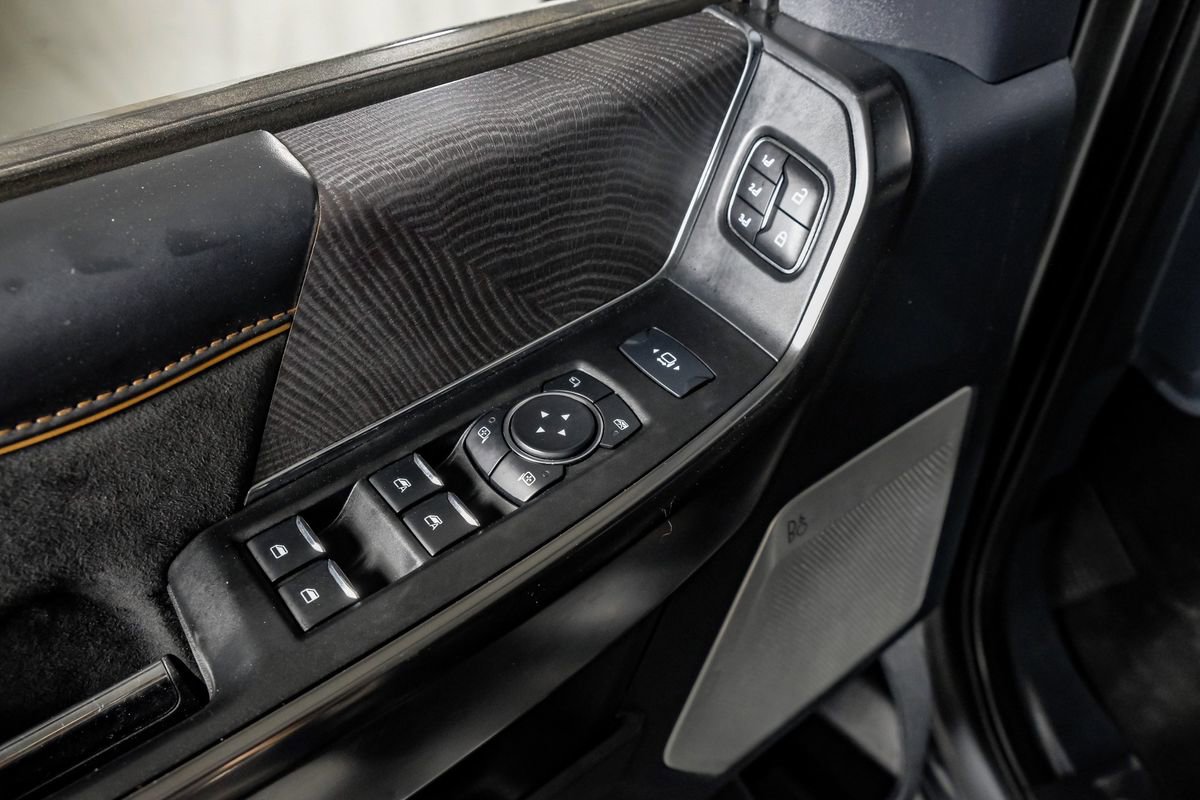 Used 2024 Ford F350 Platinum image 35