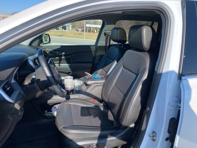 Used 2023 GMC Acadia SLT w/ Trailering Package FWD image 15