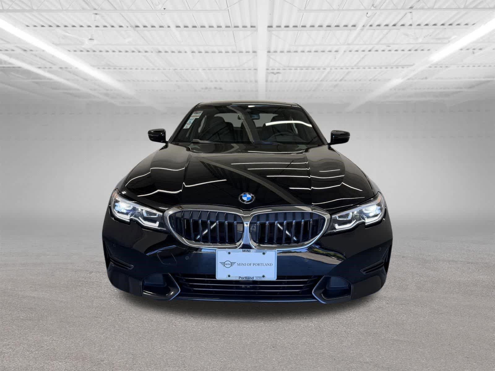 Used 2022 BMW 330i xDrive Sedan w/ Premium Package AWD/4WD image 8