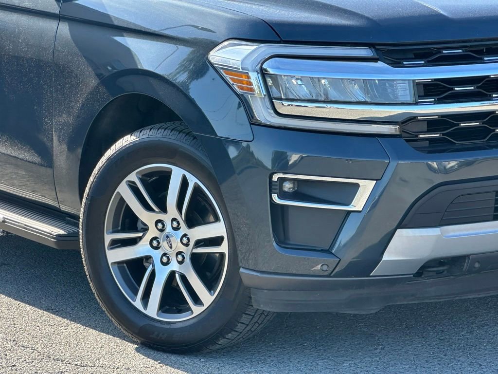 Used 2023 Ford Expedition Limited AWD/4WD image 38