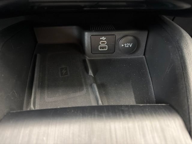 Certified 2024 Ford Escape Platinum AWD/4WD image 25
