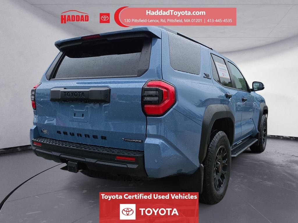 Certified 2025 Toyota 4Runner TRD Off-Road AWD/4WD image 6