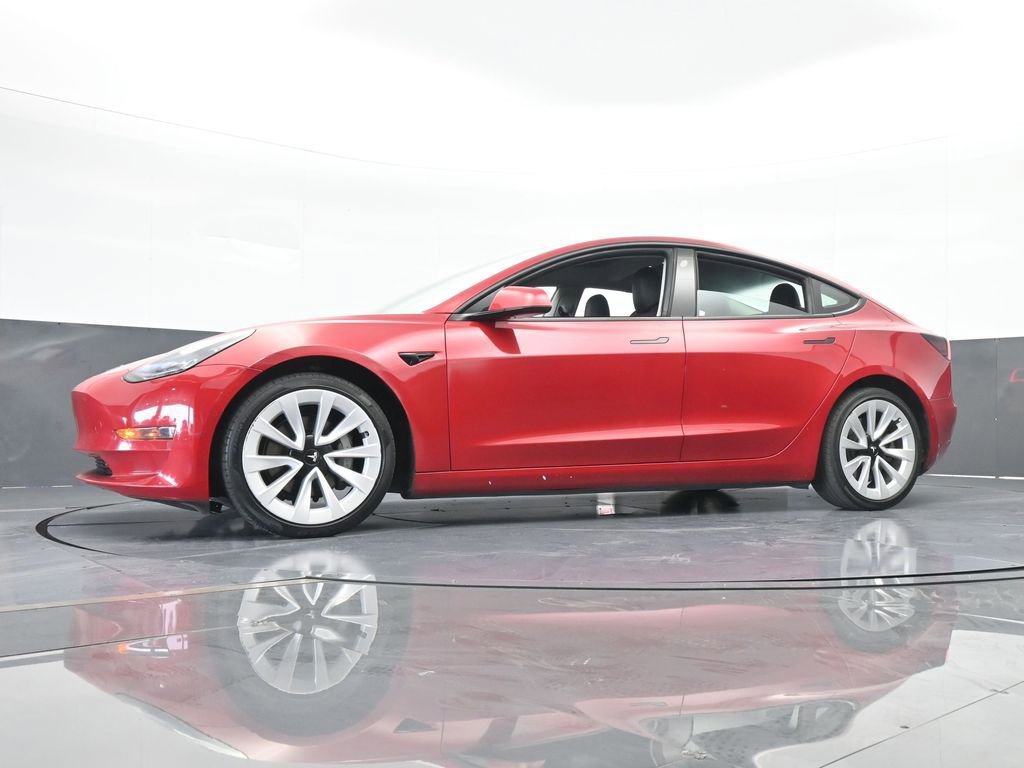 Used 2022 Tesla Model 3 Standard Range image 53