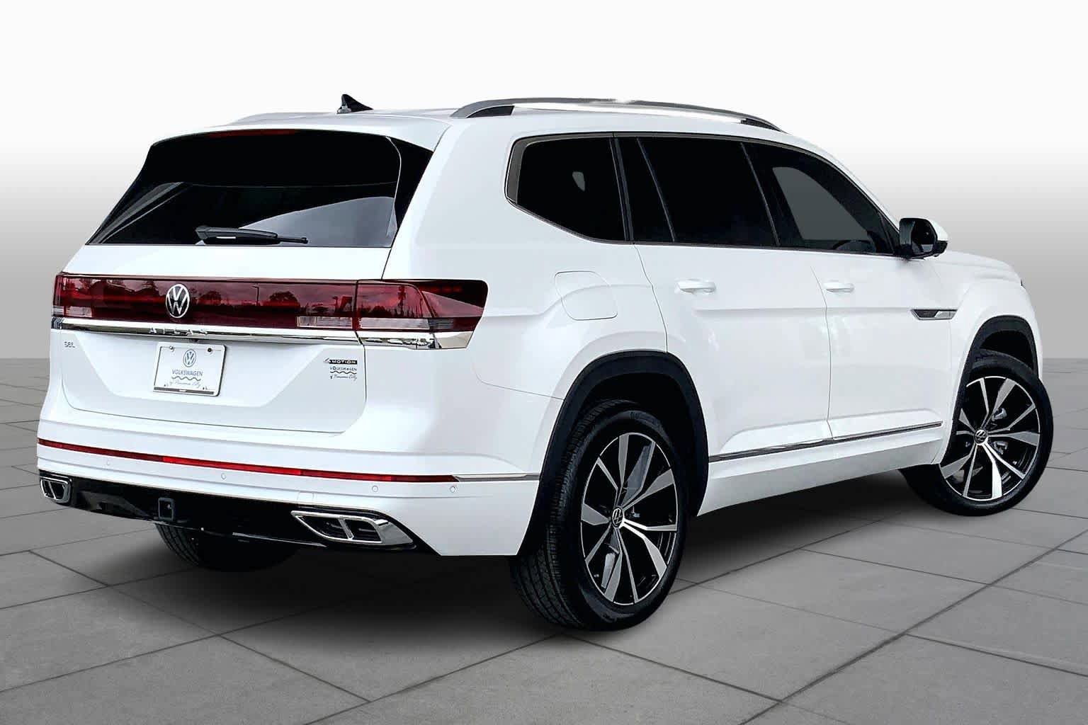 Used 2026 Volkswagen Atlas SEL Premium R-Line AWD/4WD image 13