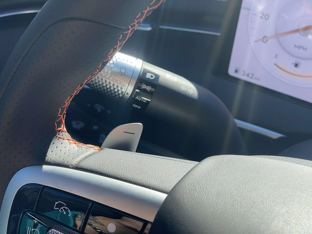 New 2026 Genesis GV70 2.5T Sport Prestige AWD/4WD image 11