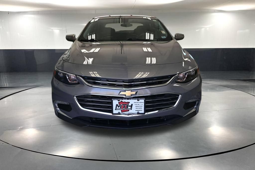 Used 2017 Chevrolet Malibu LT FWD image 11