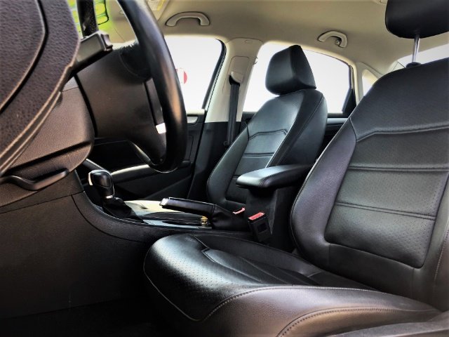 Used 2015 Volkswagen Passat 1.8T Limited Edition FWD image 11