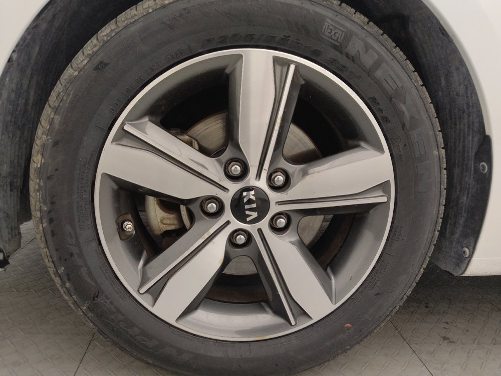 Used 2018 Kia Forte S image 31