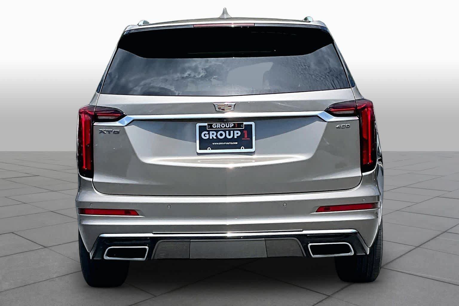 Used 2023 Cadillac XT6 Premium Luxury FWD image 5