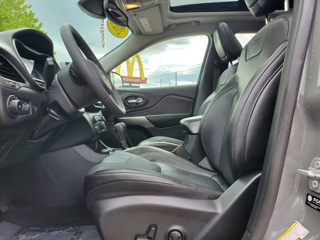 Certified 2022 Jeep Cherokee Limited AWD/4WD image 4