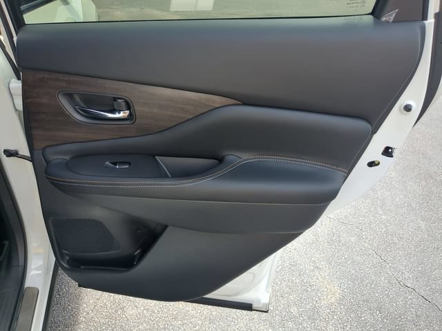 Certified 2024 Nissan Murano Platinum w/ Cargo Package FWD image 34