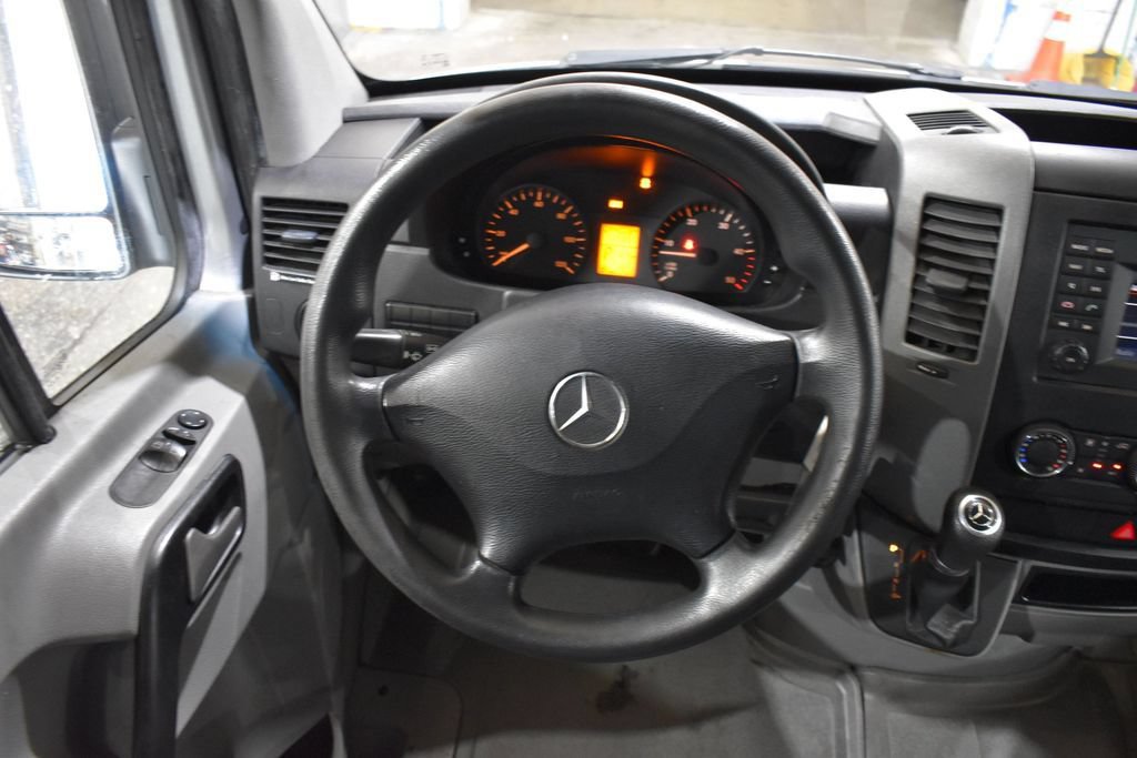 Used 2017 Mercedes-Benz Sprinter 3500 image 21
