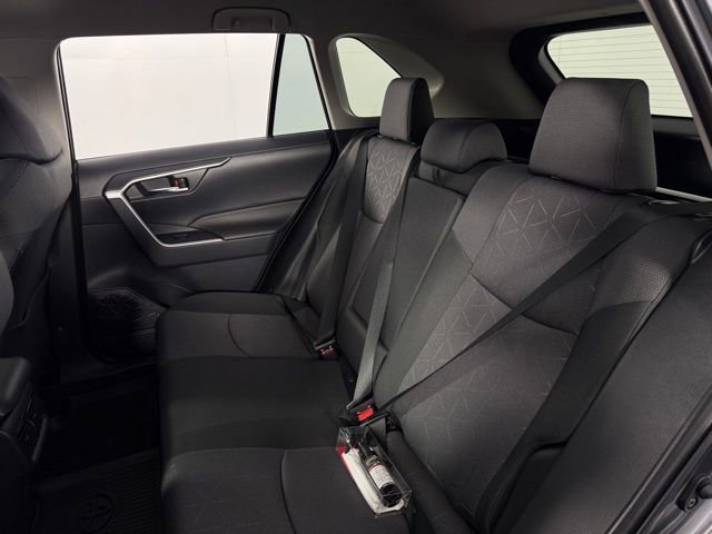 Used 2025 Toyota RAV4 XLE image 16