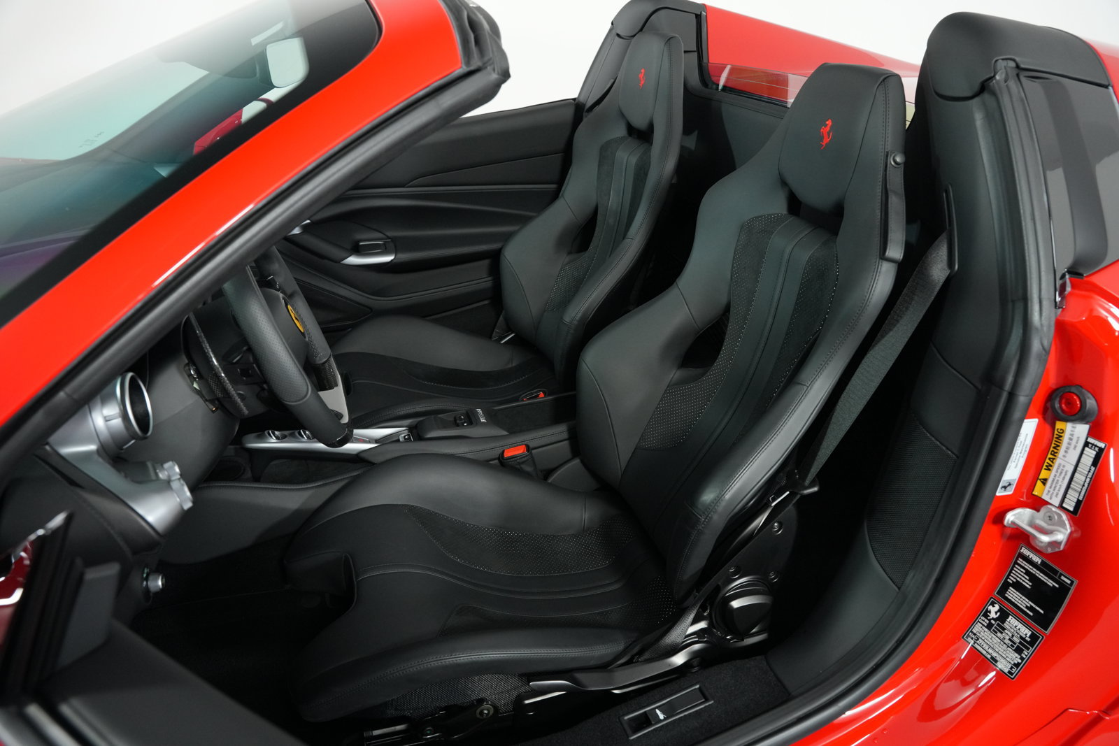 Used 2023 Ferrari F8 Spider RWD image 44