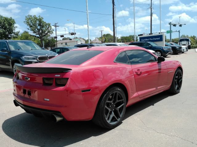 Used 2010 Chevrolet Camaro SS w/ RS Package RWD image 9