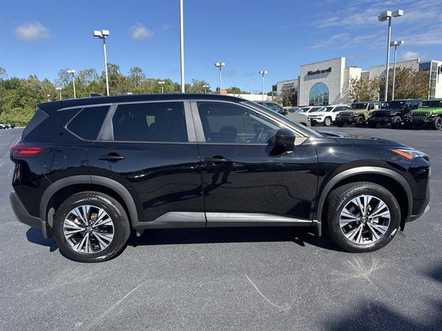 Used 2023 Nissan Rogue SV image 4