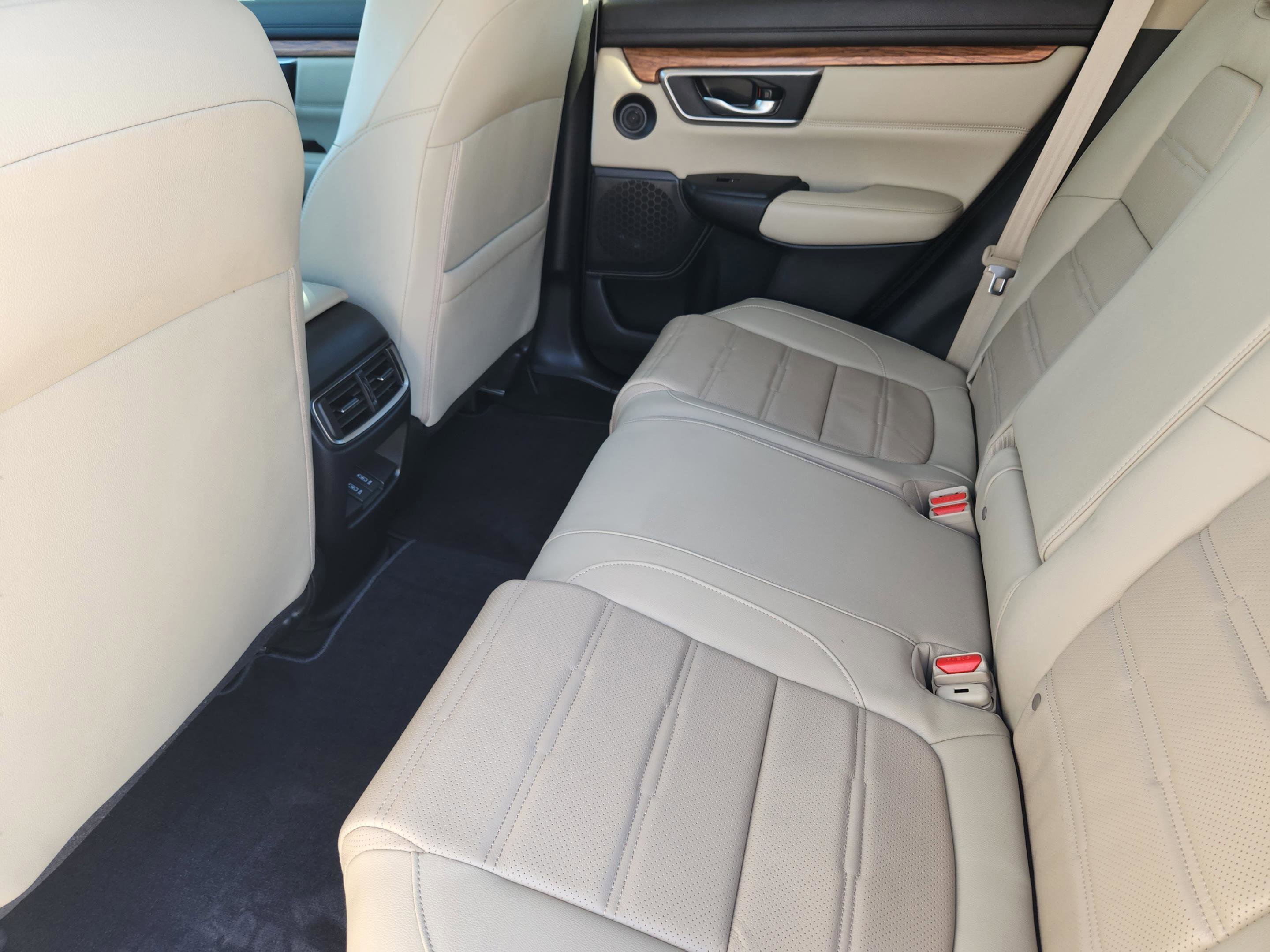 Used 2020 Honda CR-V Touring image 30