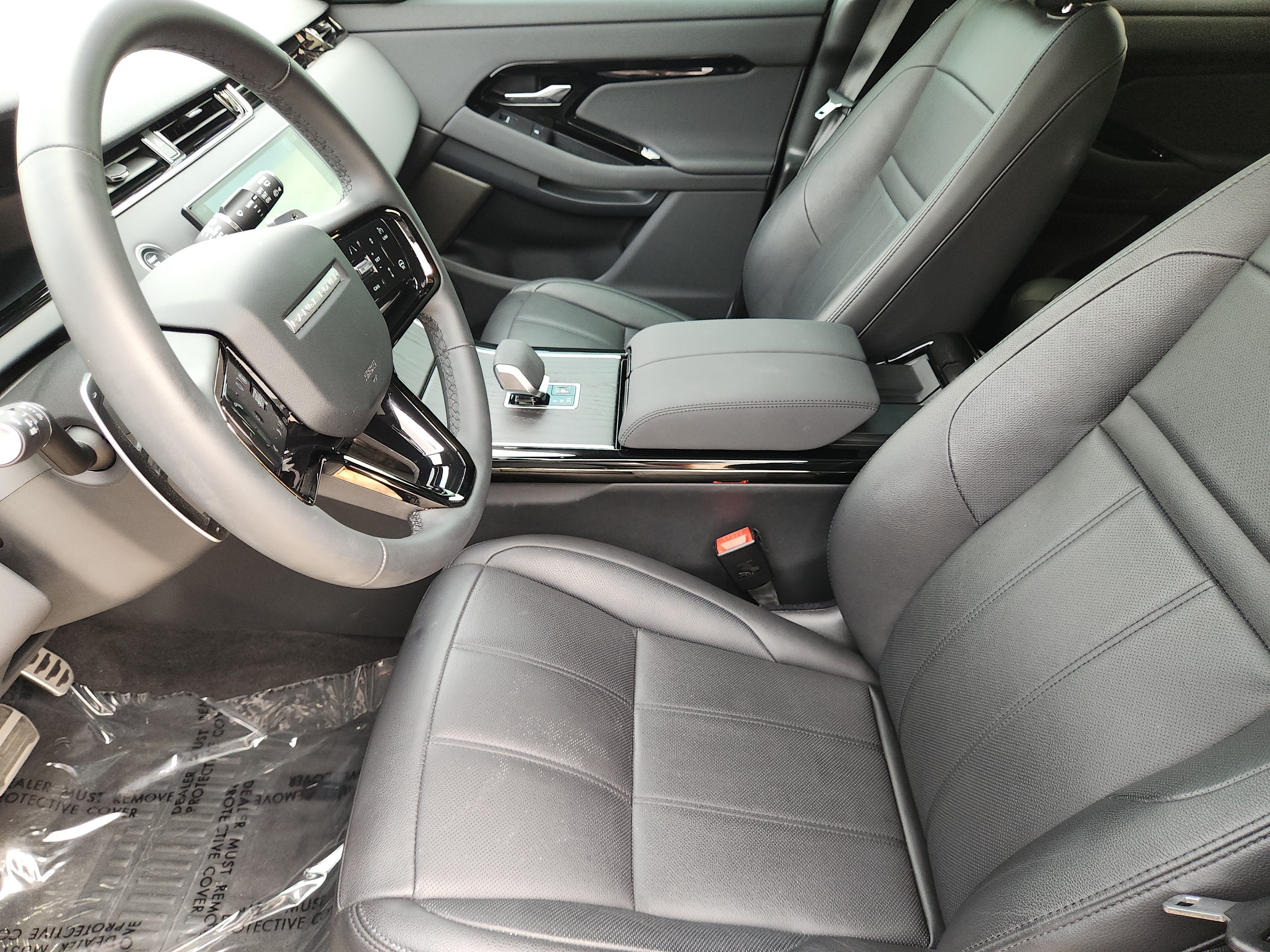 Certified 2026 Land Rover Range Rover Evoque Dynamic SE AWD/4WD image 13