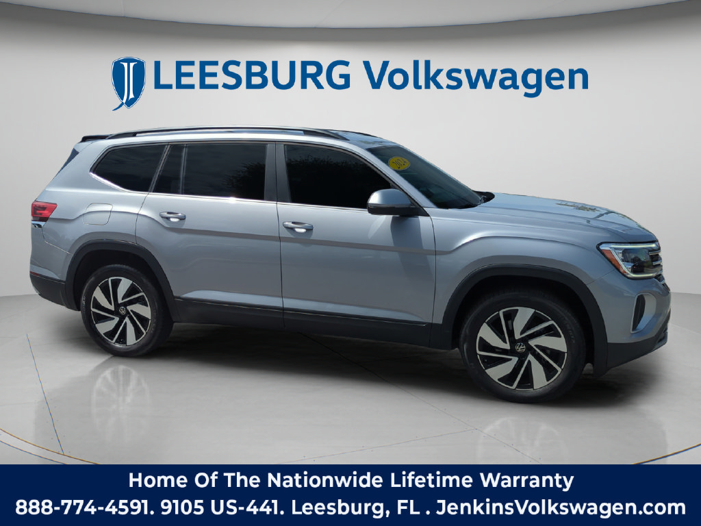Used 2024 Volkswagen Atlas SE FWD image 2