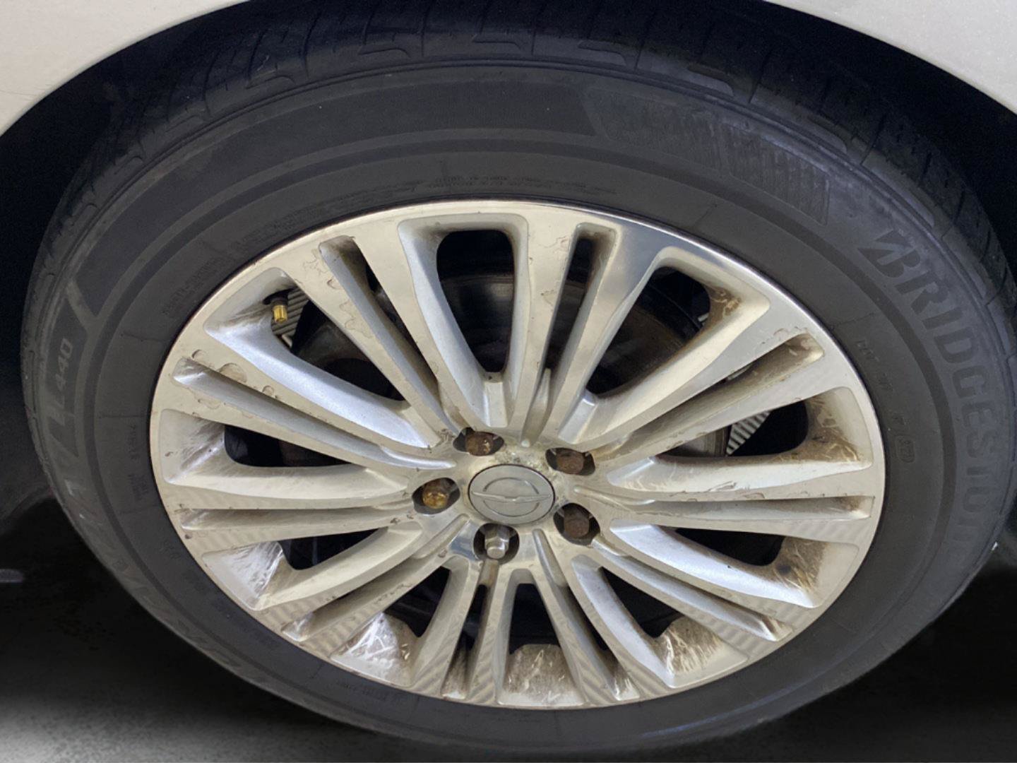 Used 2009 Lincoln MKS AWD image 34