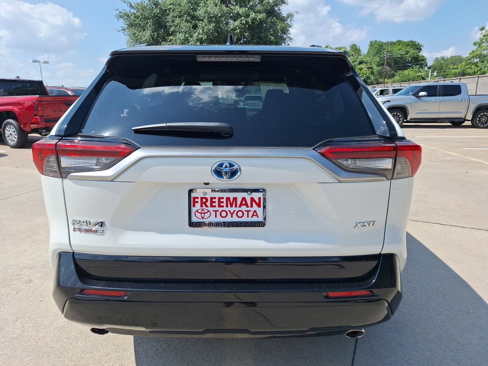 Used 2022 Toyota RAV4 XSE AWD/4WD image 5