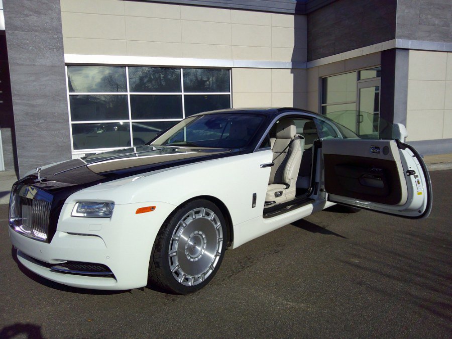Used 2014 Rolls-Royce Wraith image 93