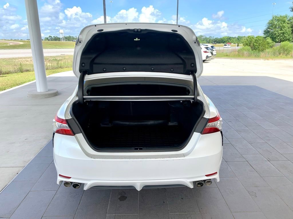 Used 2020 Toyota Camry XSE FWD image 20