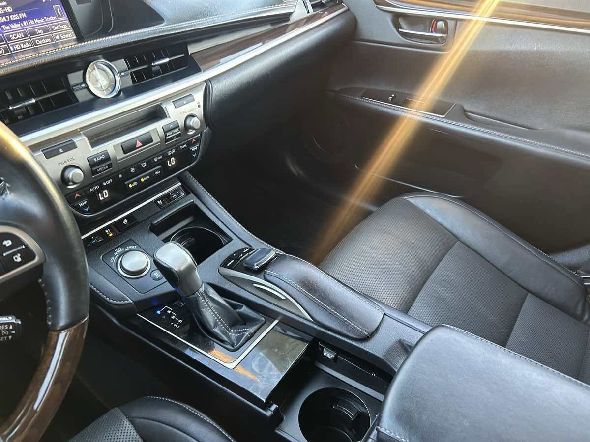 Used 2016 Lexus ES 350 image 15
