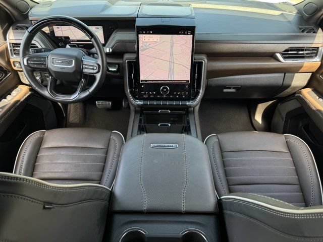 Used 2026 GMC Yukon Denali Ultimate AWD/4WD image 11