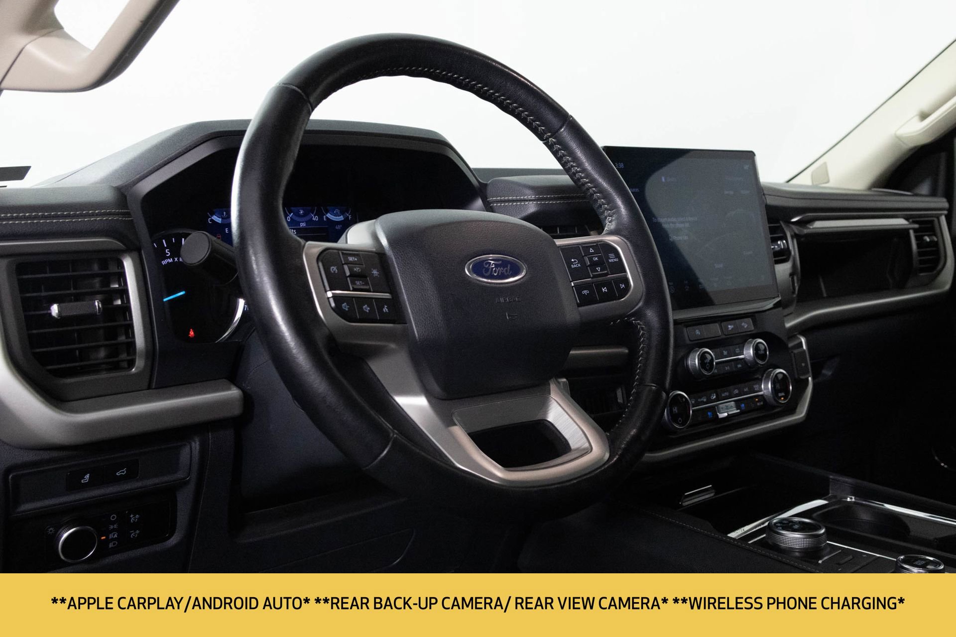 Used 2024 Ford Expedition Max XLT image 5