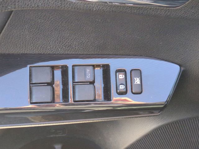 Used 2017 Toyota RAV4 SE image 13