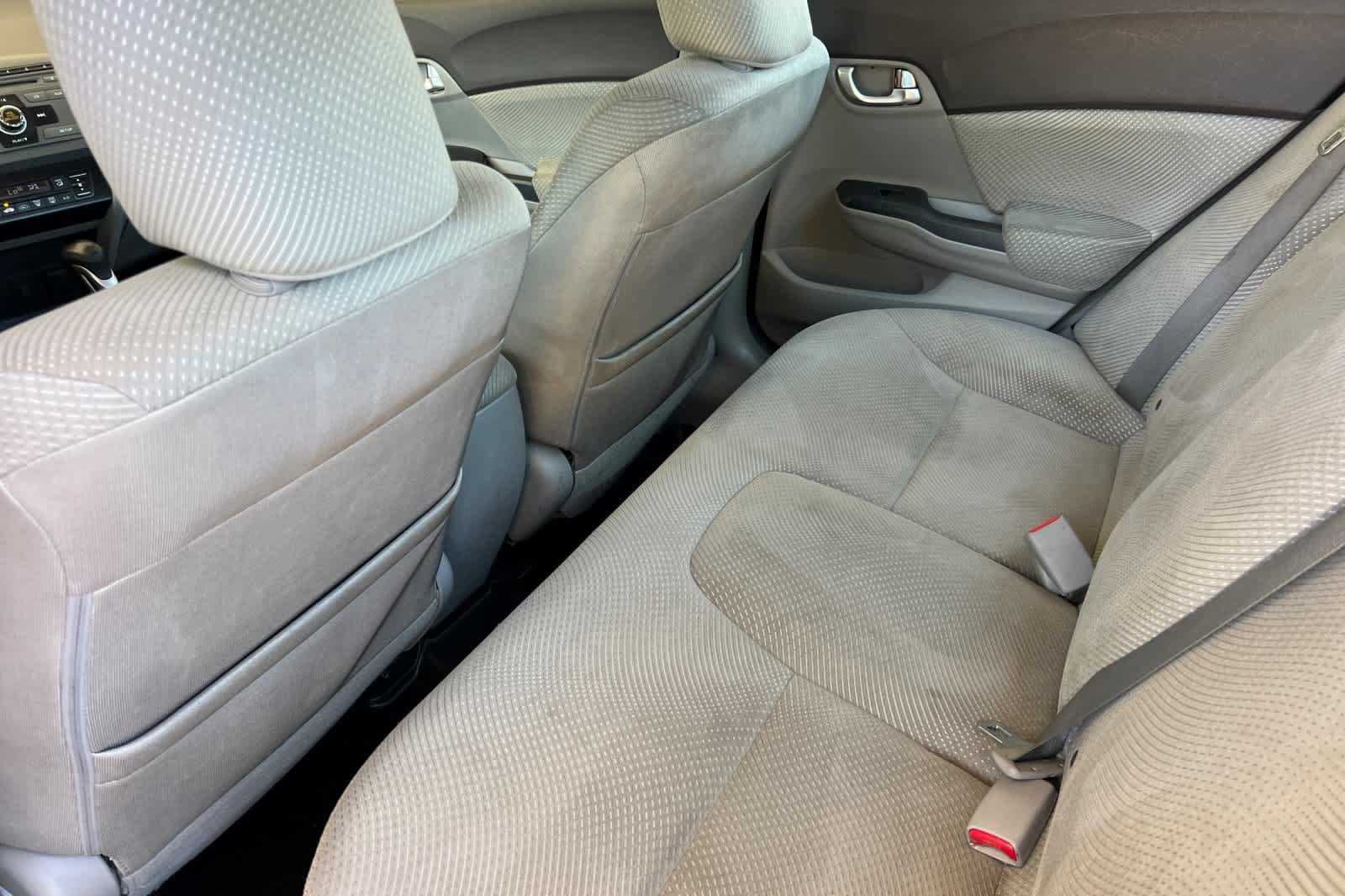 Used 2012 Honda Civic Hybrid Sedan image 4