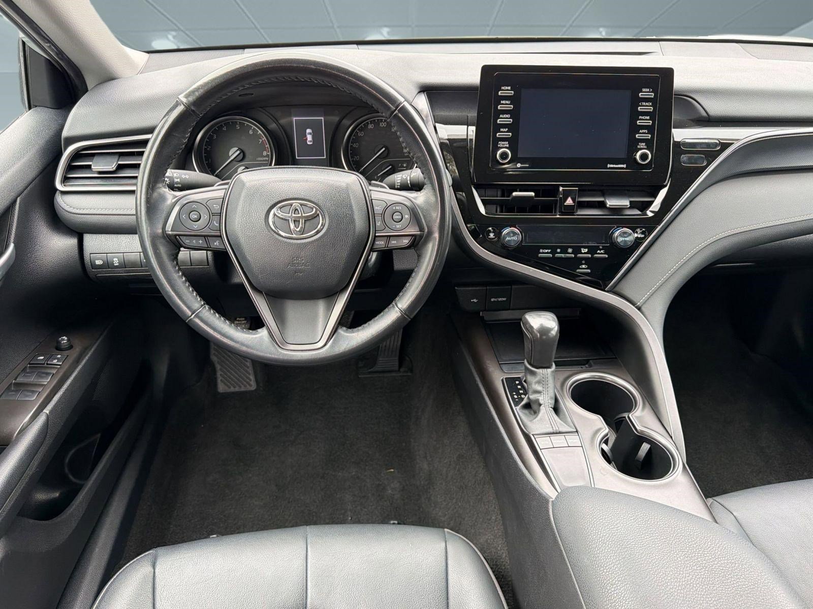 Used 2024 Toyota Camry SE image 27