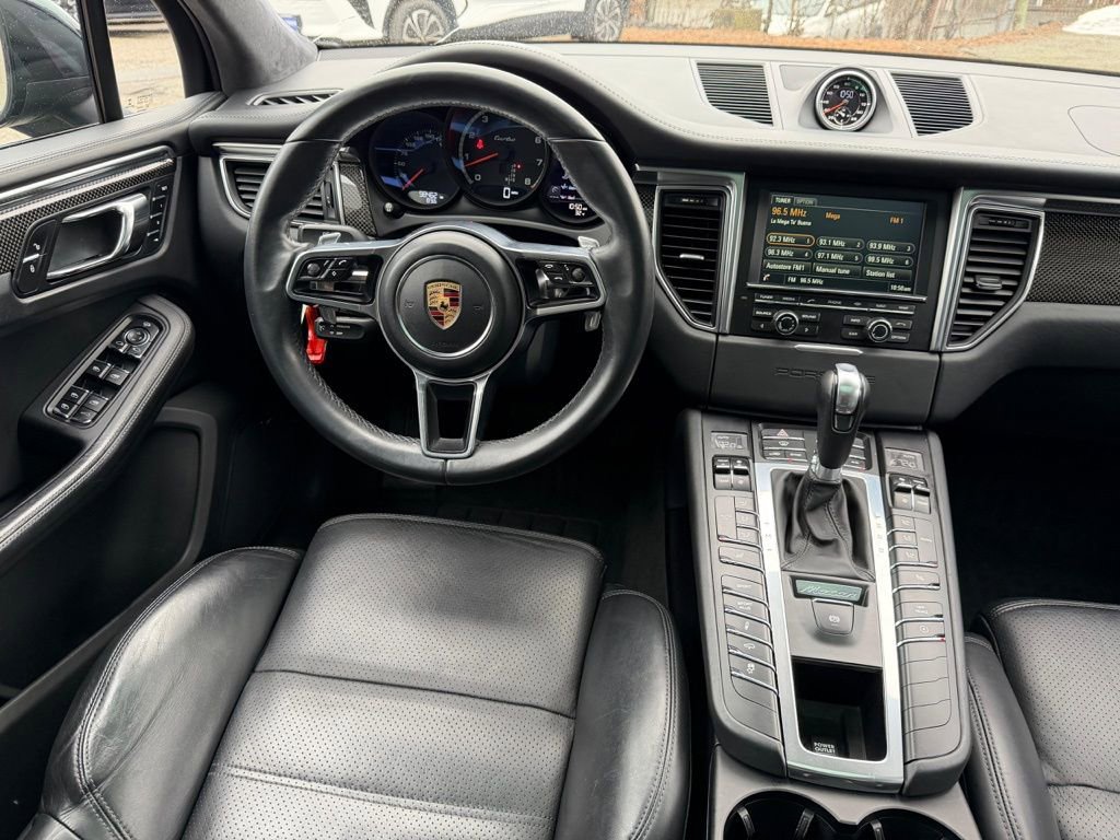 Used 2016 Porsche Macan Turbo image 25
