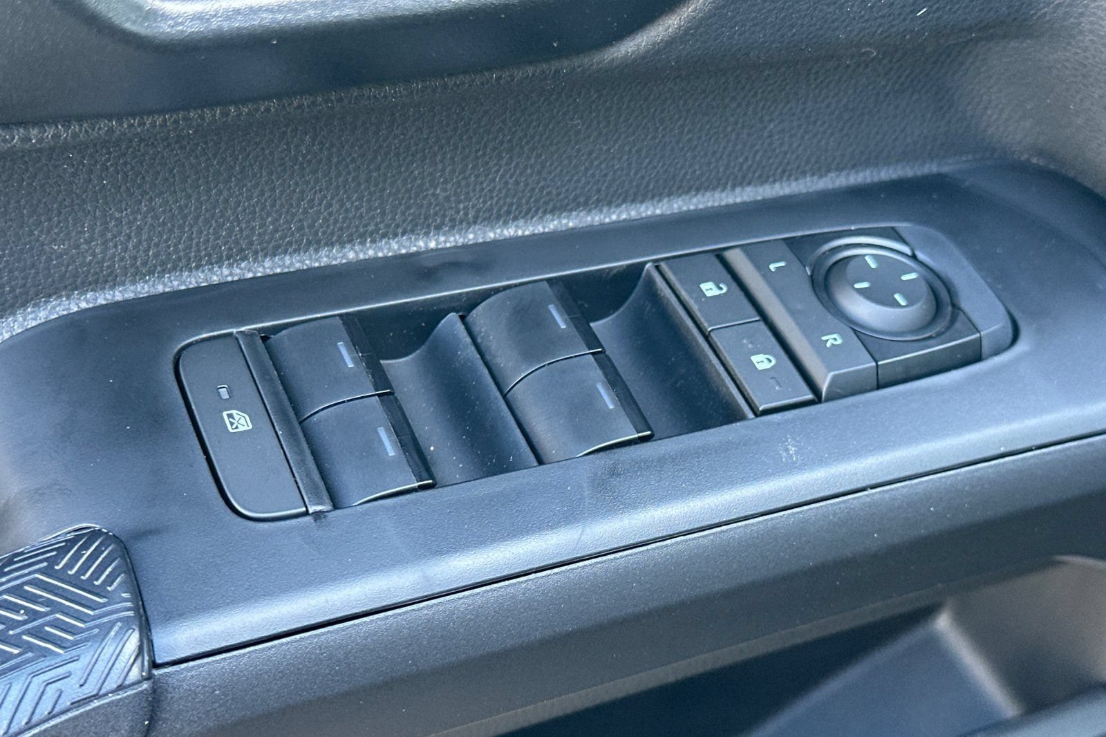 New 2026 Toyota Tacoma SR5 AWD/4WD image 12