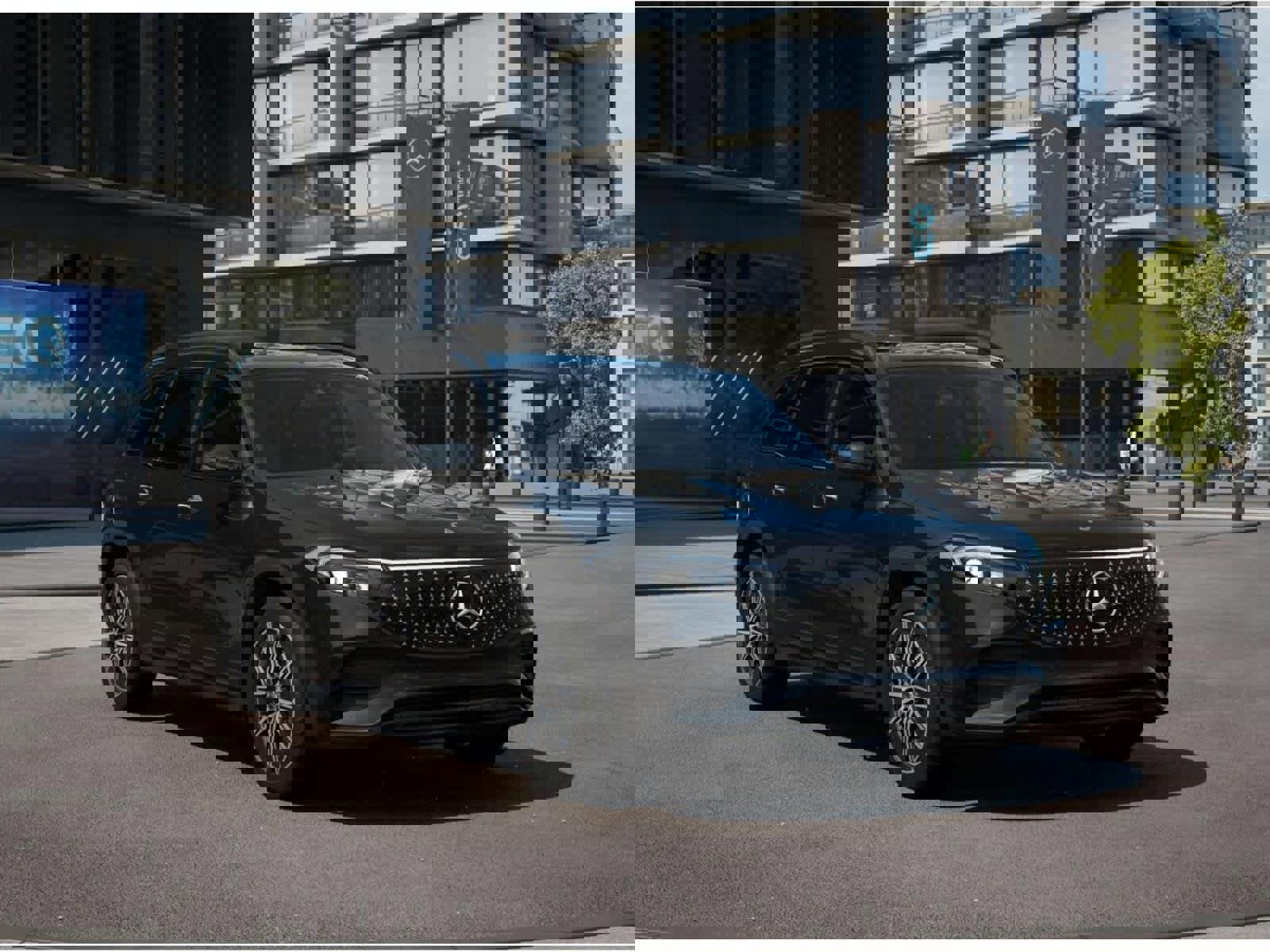 Used 2024 Mercedes-Benz EQB 350 4MATIC SUV image 40