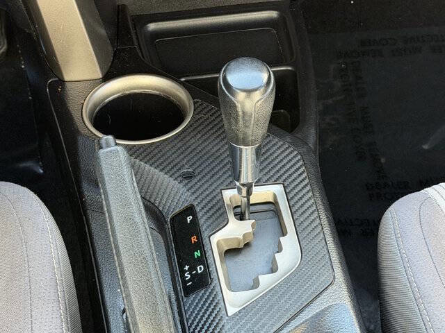 Used 2015 Toyota RAV4 XLE image 17