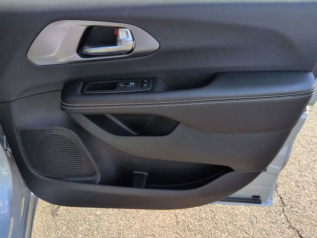 New 2026 Chrysler Voyager LX image 49