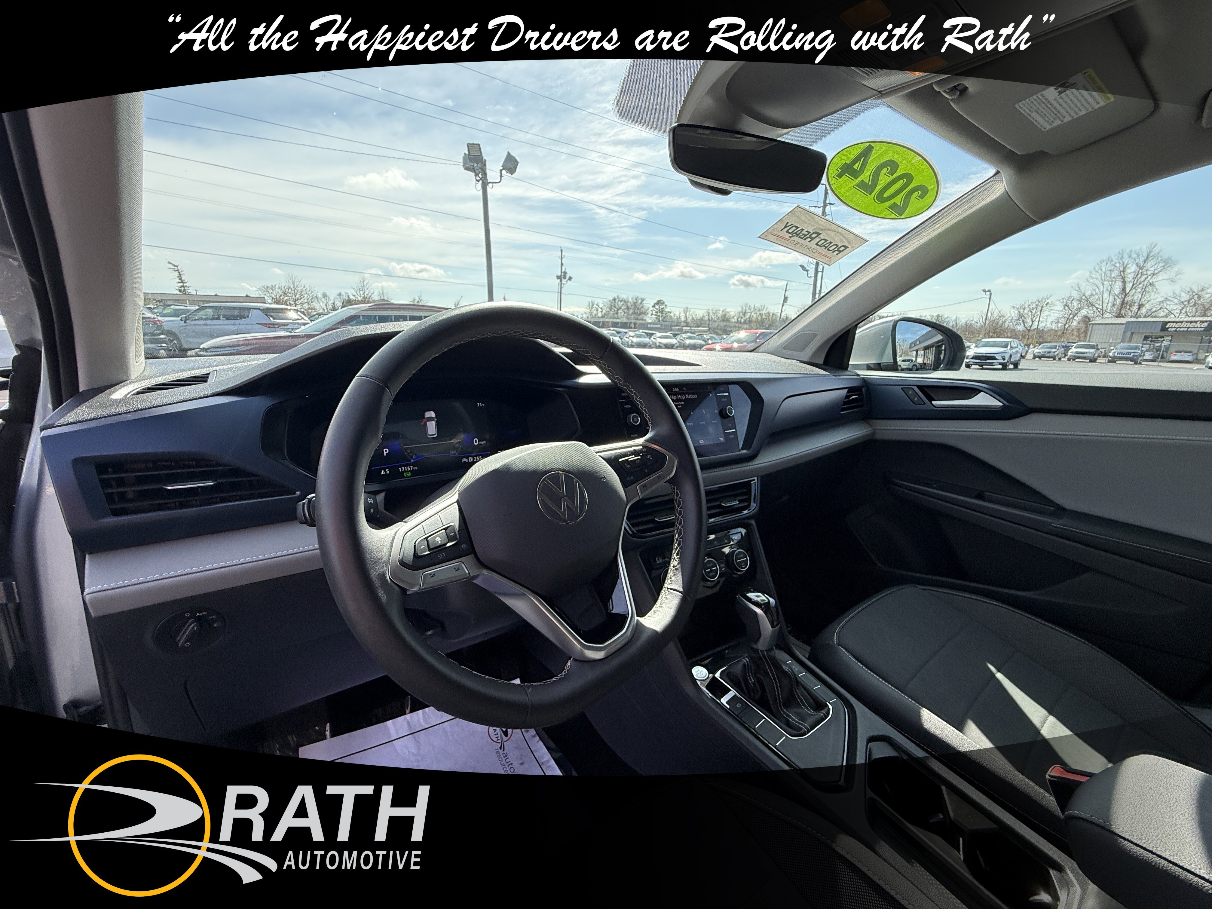 Used 2024 Volkswagen Taos SE image 14