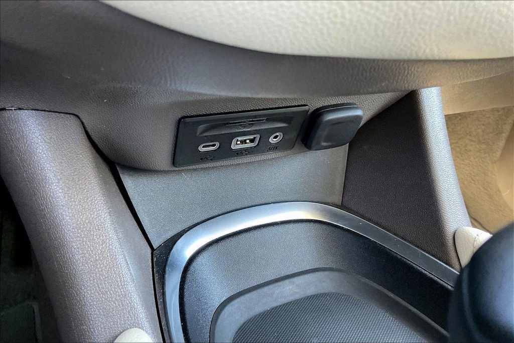 Used 2024 Chevrolet Malibu LT image 17