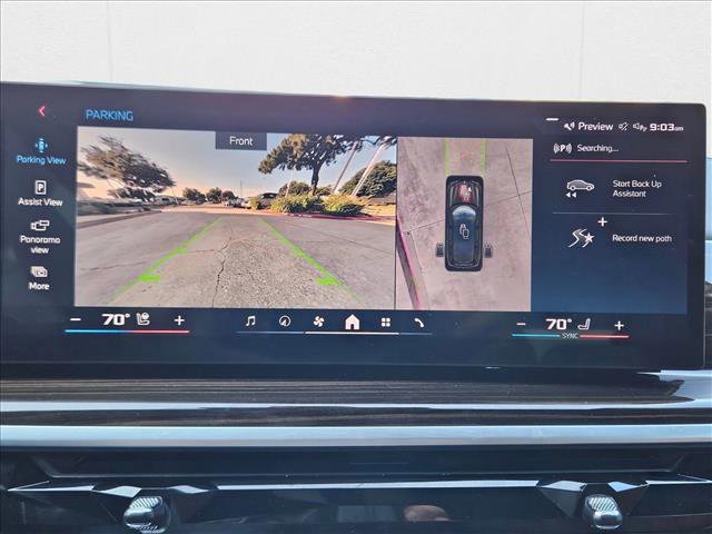 Used 2024 BMW X7 M60i w/ Climate Comfort Package image 16