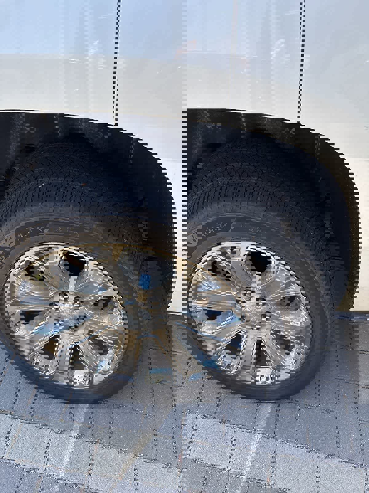 Used 2016 GMC Yukon Denali w/ Open Road Package image 12