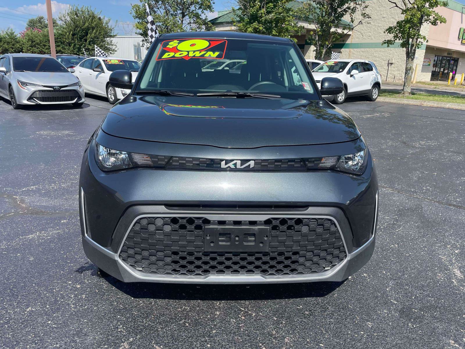 Used 2023 Kia Soul LX w/ Option Group 015 FWD image 2