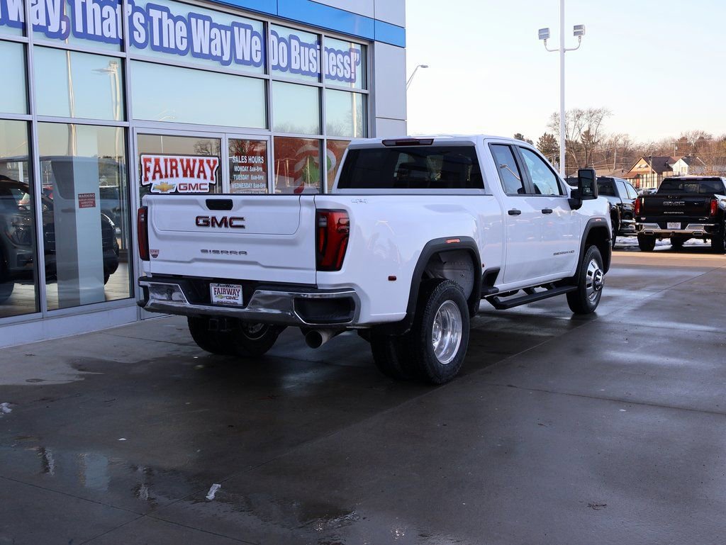New 2026 GMC Sierra 3500 Pro AWD/4WD image 3