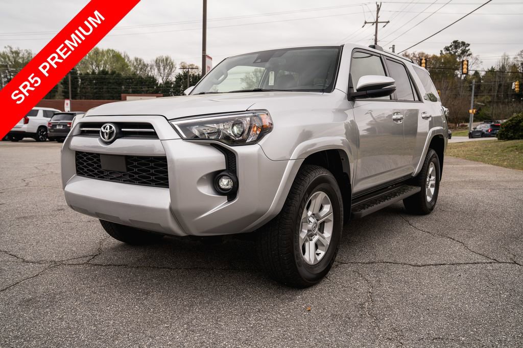 Used 2024 Toyota 4Runner SR5 Premium AWD/4WD image 2