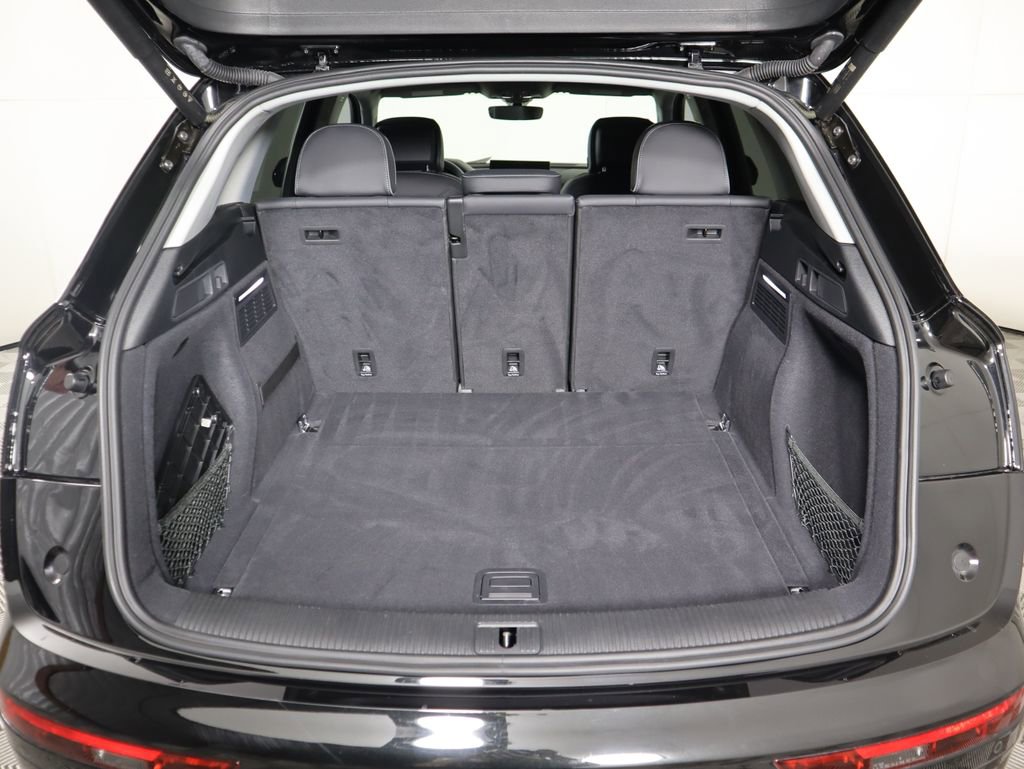 Certified 2025 Audi Q5 2.0T Premium Plus w/ Premium Plus Package image 29